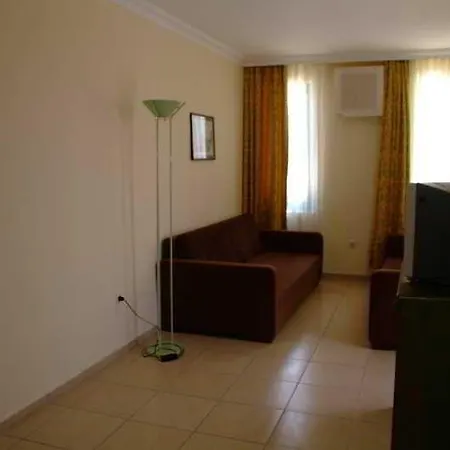 Elit Garden Apart Hotel